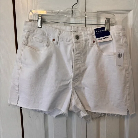 Old Navy Women's Classic High Rise OG White Jean Shorts Size 12 Button Fly NWTS - Picture 2 of 13